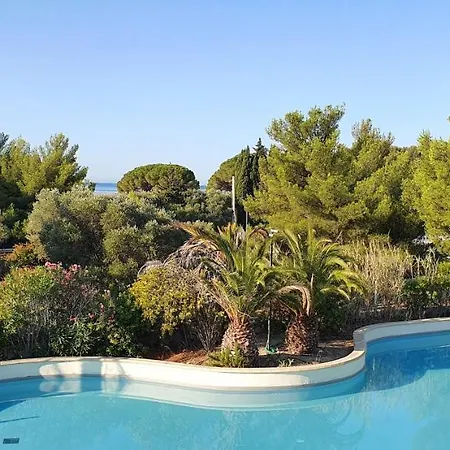 Bel Appart. Proche Mer Dans Residence Avec Piscine Apartament La Ciotat