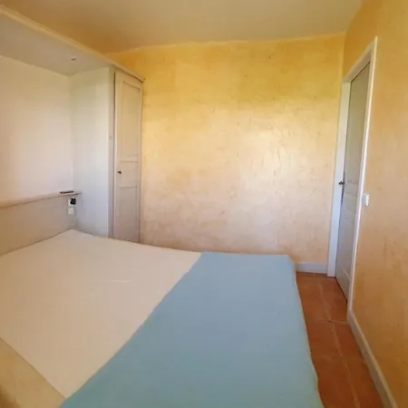 Bel Appart. Proche Mer Dans Residence Avec Piscine Apartament